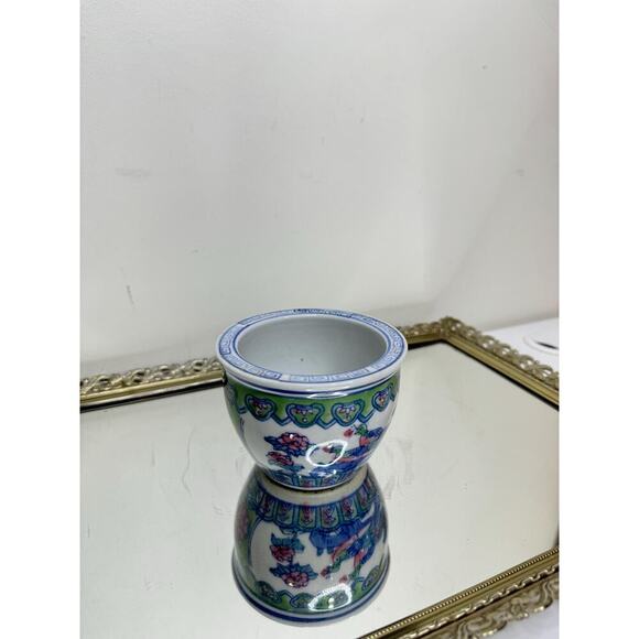 Lovely practical planter with oriental floral peony/lotus design. Jardiniere - Picture 4 of 10